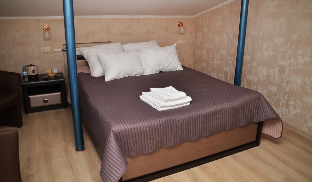 Centralnyi Hotel 波尔塔瓦 外观 照片
