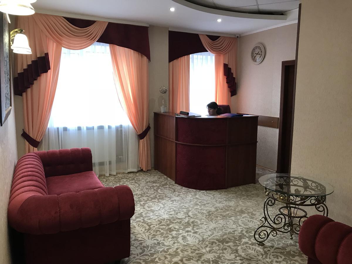 Centralnyi Hotel 波尔塔瓦 外观 照片